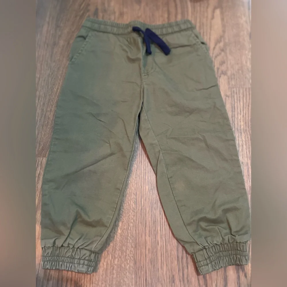 Andy & Evan kids green jogger Pants‎ 2T